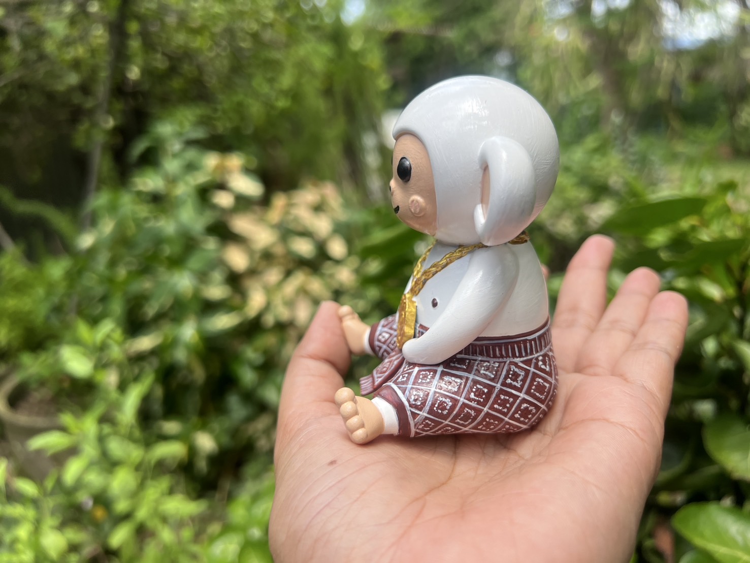 ตุ๊กตาลิงเรซิ่นผสมดินสอพอง